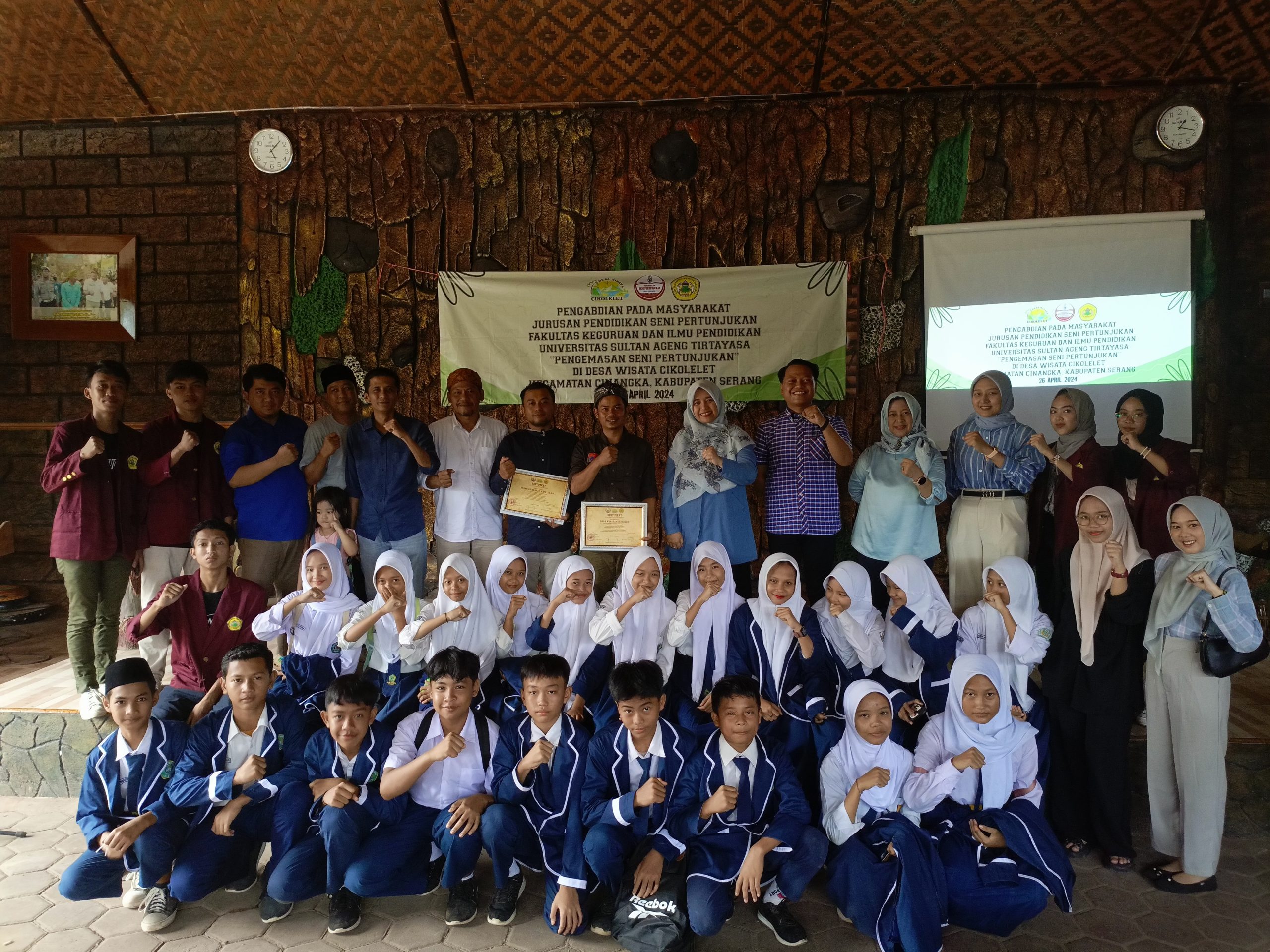 Pengabdian Pada Masyarakat Program Studi Pendidikan Seni Pertunjukan Universitas Sultan Ageng Tirtayasa tentang Inovasi Seni Tradisional di Masa Kini