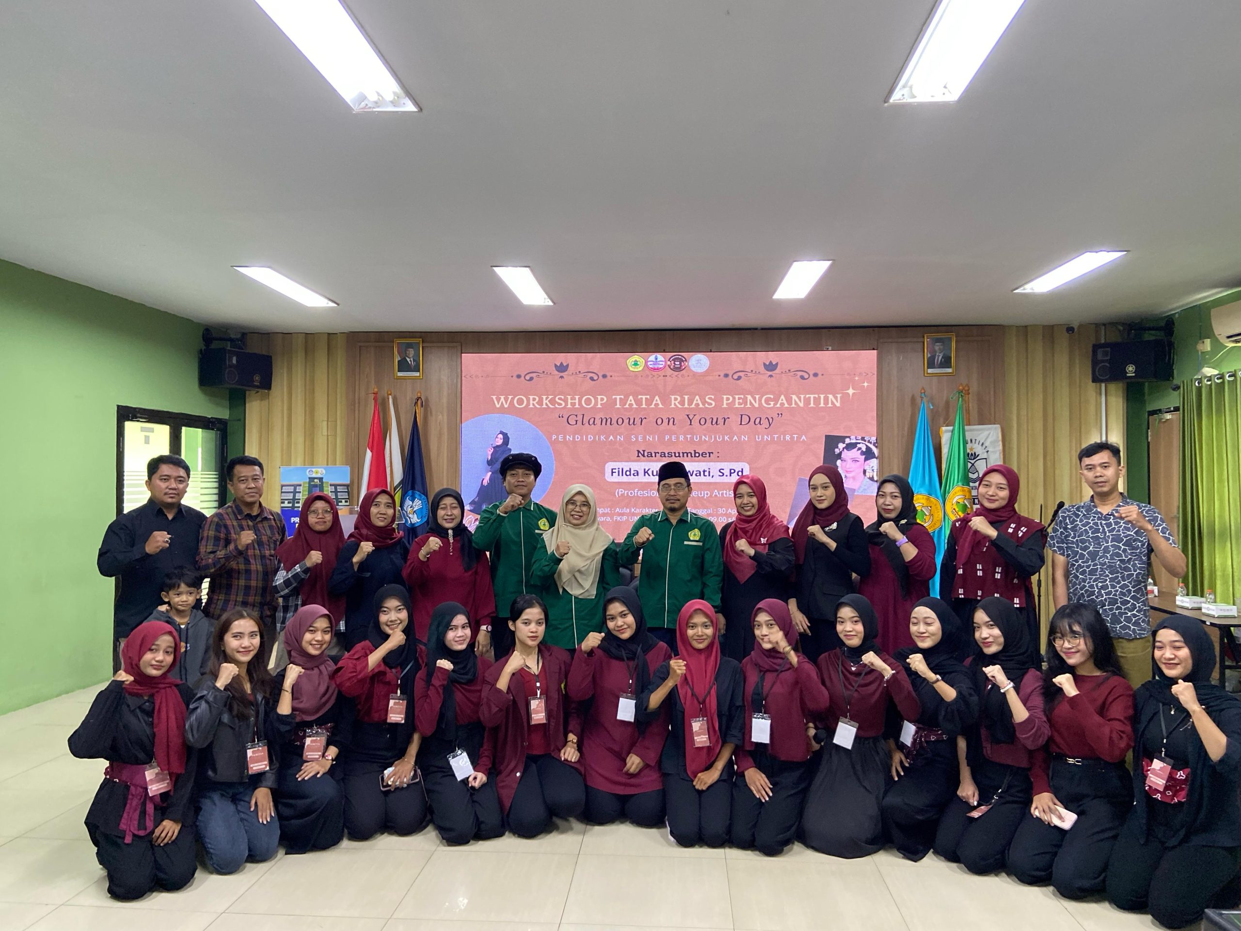 Program Studi Pendidikan Seni Pertunjukan Untirta mengadakan Workshop Tata Rias Pengantin